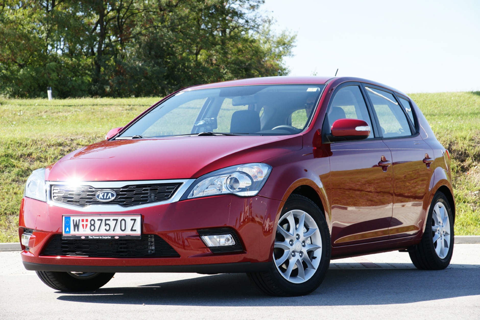 Kia Ceed teraz z tygrysim nosem