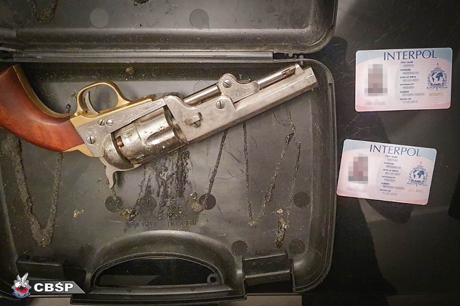 Broń znaleziona przy zatrzymanych