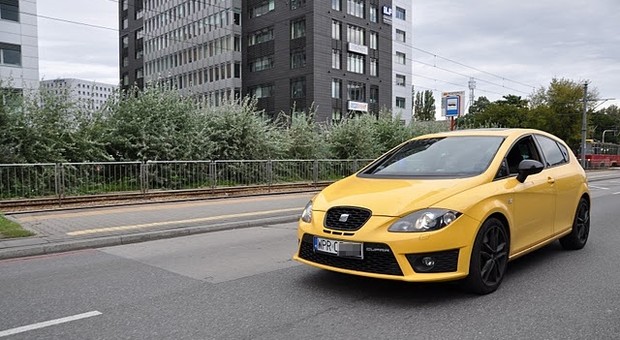 Nieoznakowany Seat Leon Cupra