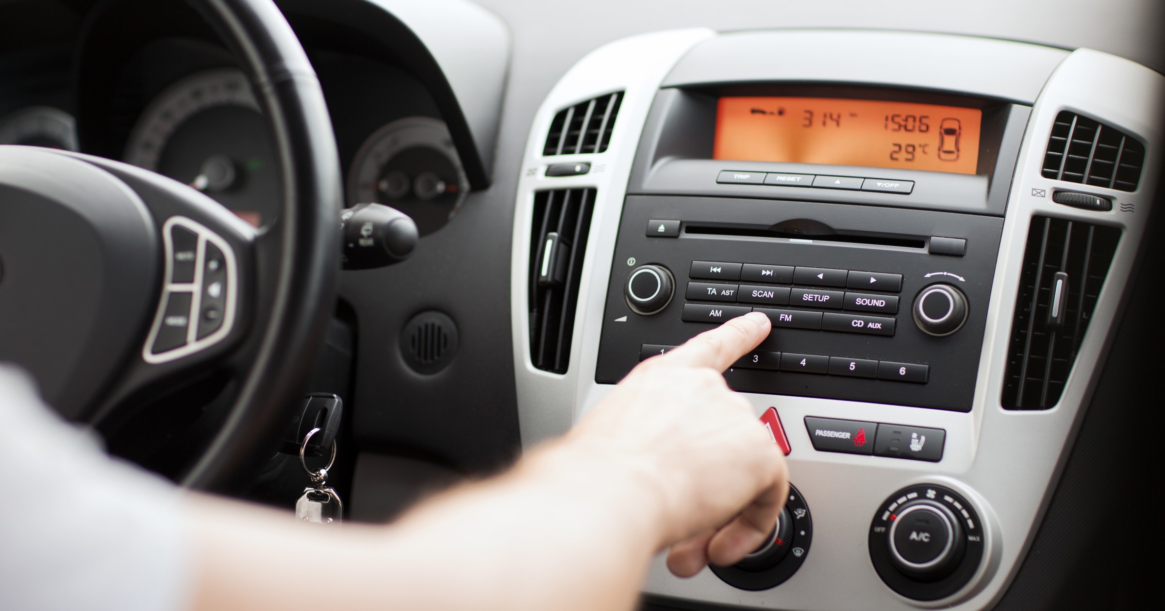 Opłata za radio w samochodzie? W 2025 r. bez zmian