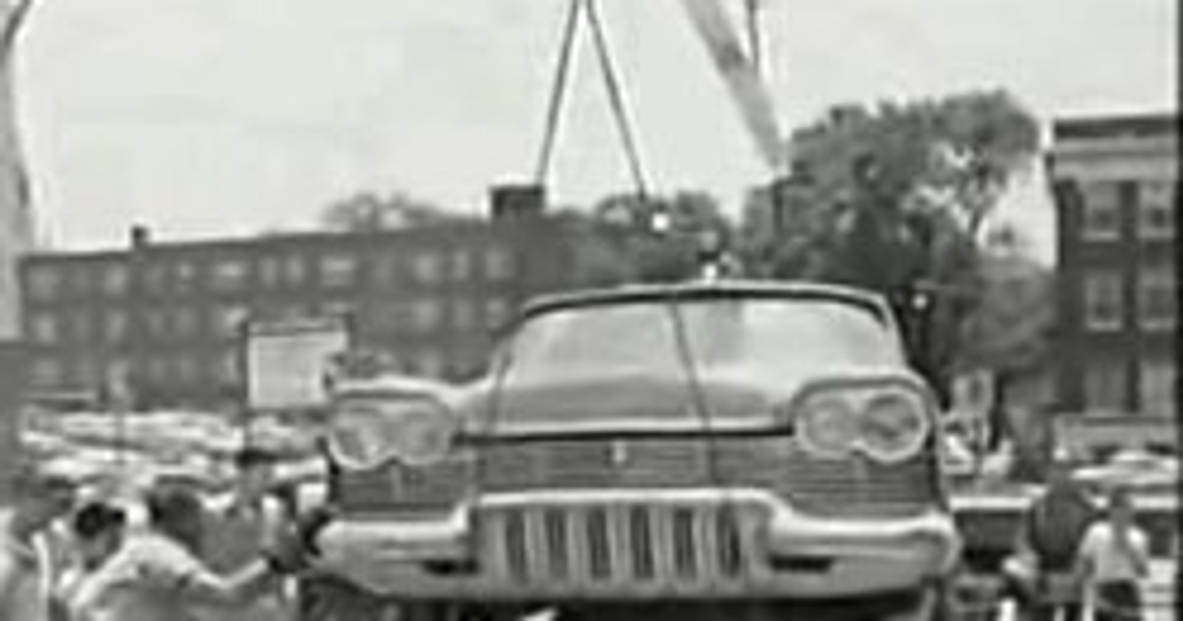 Plymouth Belvedere 57 po 50 latach pod ziemią (wideo)