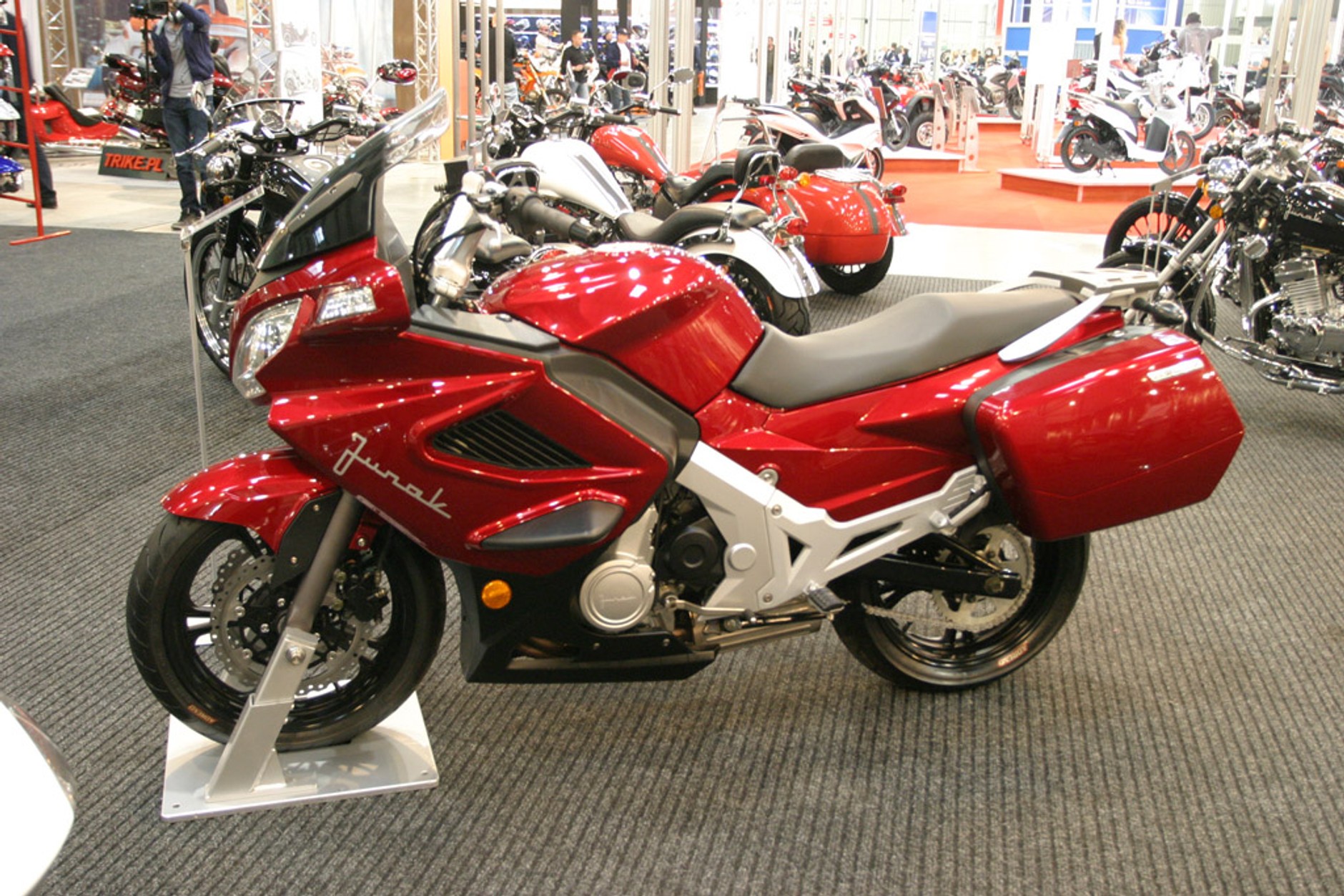 Hostessy na IV Ogólnopolskiej Wystawie Motocykli