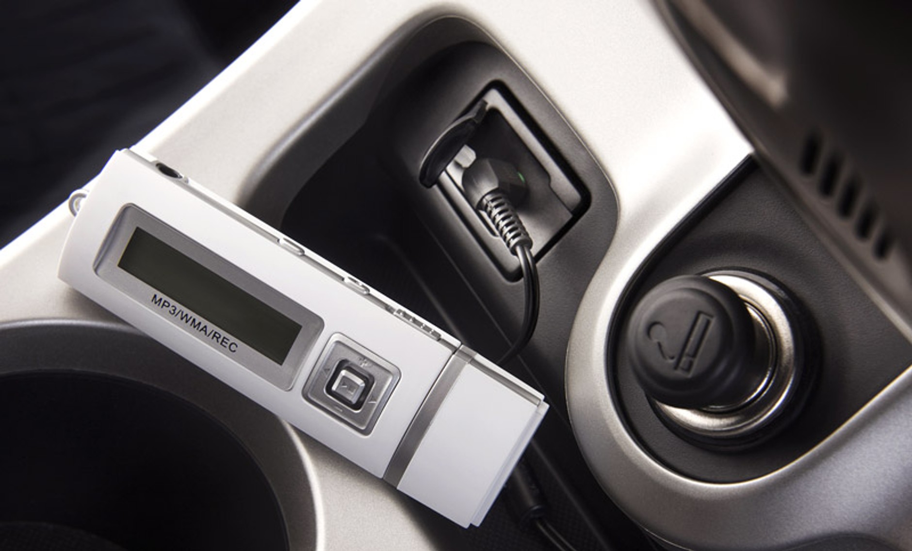 Paryż 2008: Toyota Urban Cruiser – miejski crossover z napędem 4x4 i nowym silnikiem 1,33 Dual VVT-i