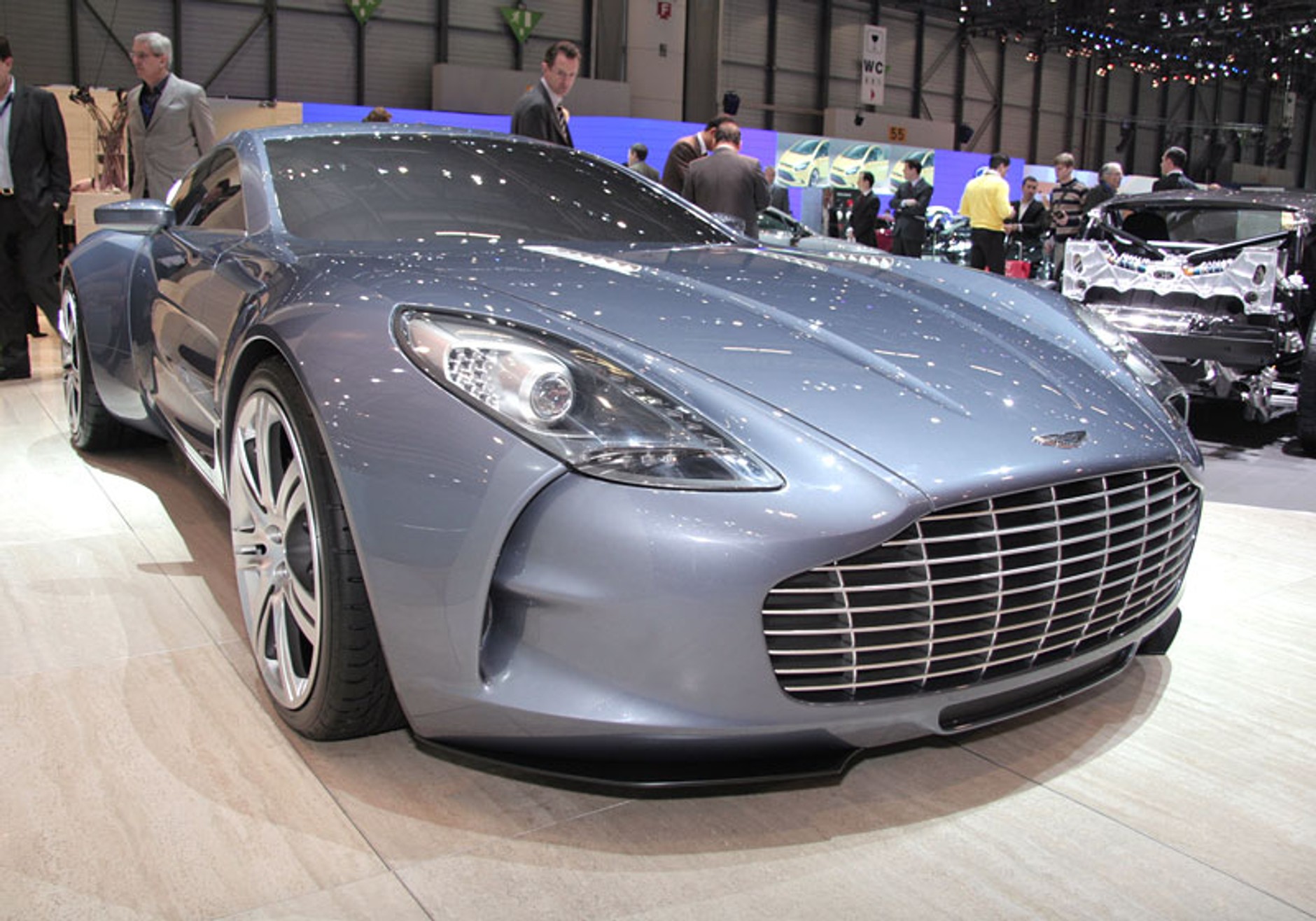 Genewa 2009: Aston Martin One-77 – oficjalna premiera
