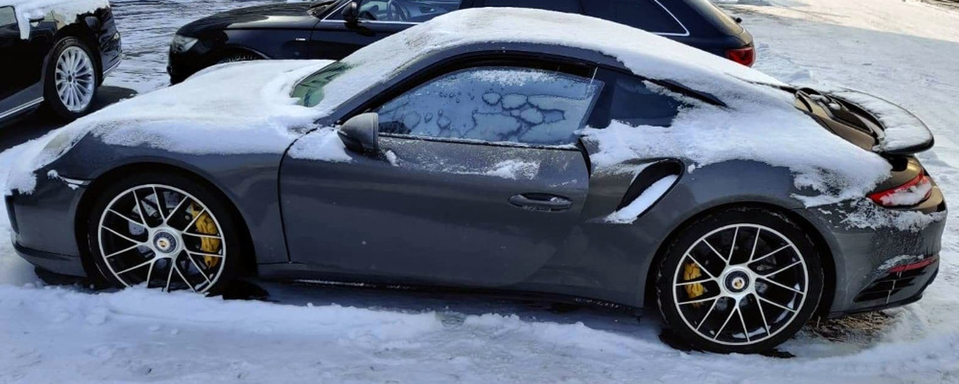 Odzyskane Porsche 911 Turbo S