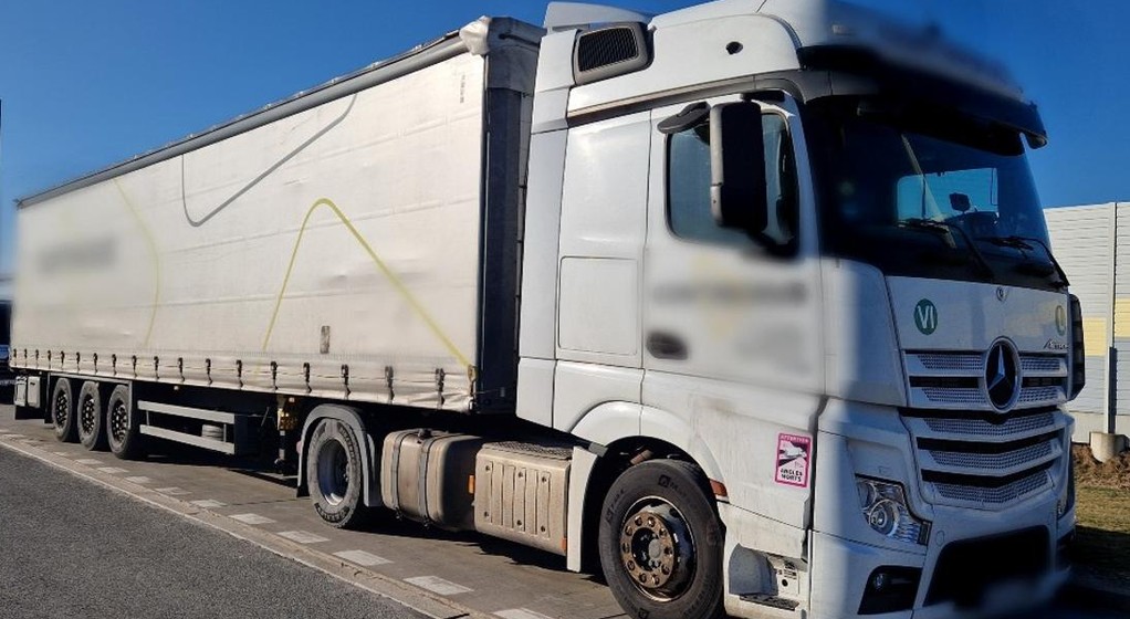 Kontrola ITD wykazała skrajnie zużyte opony w ciężarówce