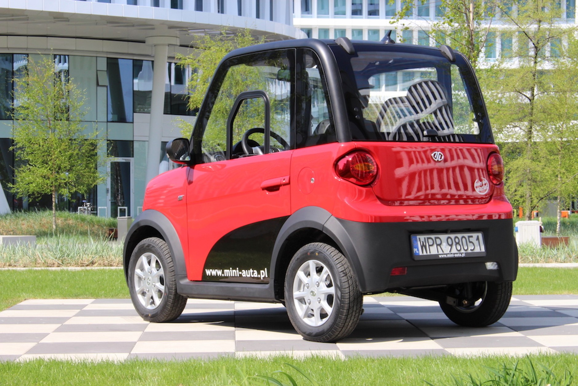 Eidola City – najmniejszy elektryk