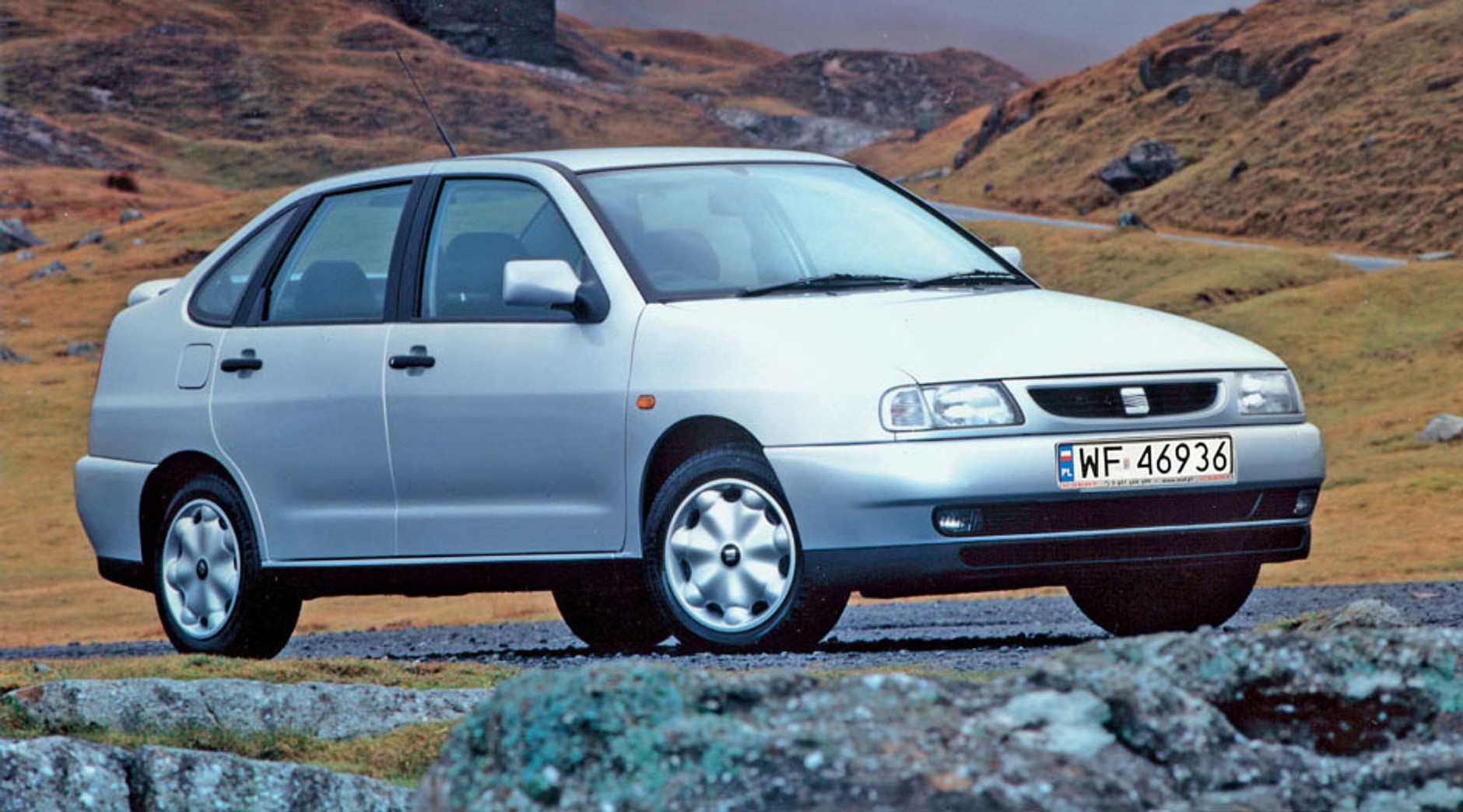 Seat Cordoba 1.6/1994 r. - Cena 2590 zł