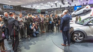 Genewa Motor Show 2013 - przygotowania do otwarcia wystawy (Agencja TVN/x-news)