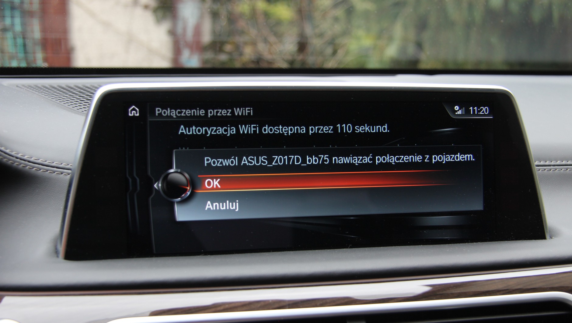 Wystarczy kliknąć OK by zatwierdzić połączenie z telefonem. Na ekranie pojawi się nazwa kodowa telefonu. W przypadku Asus Zenfone 3 jest to oznaczenie Z017D