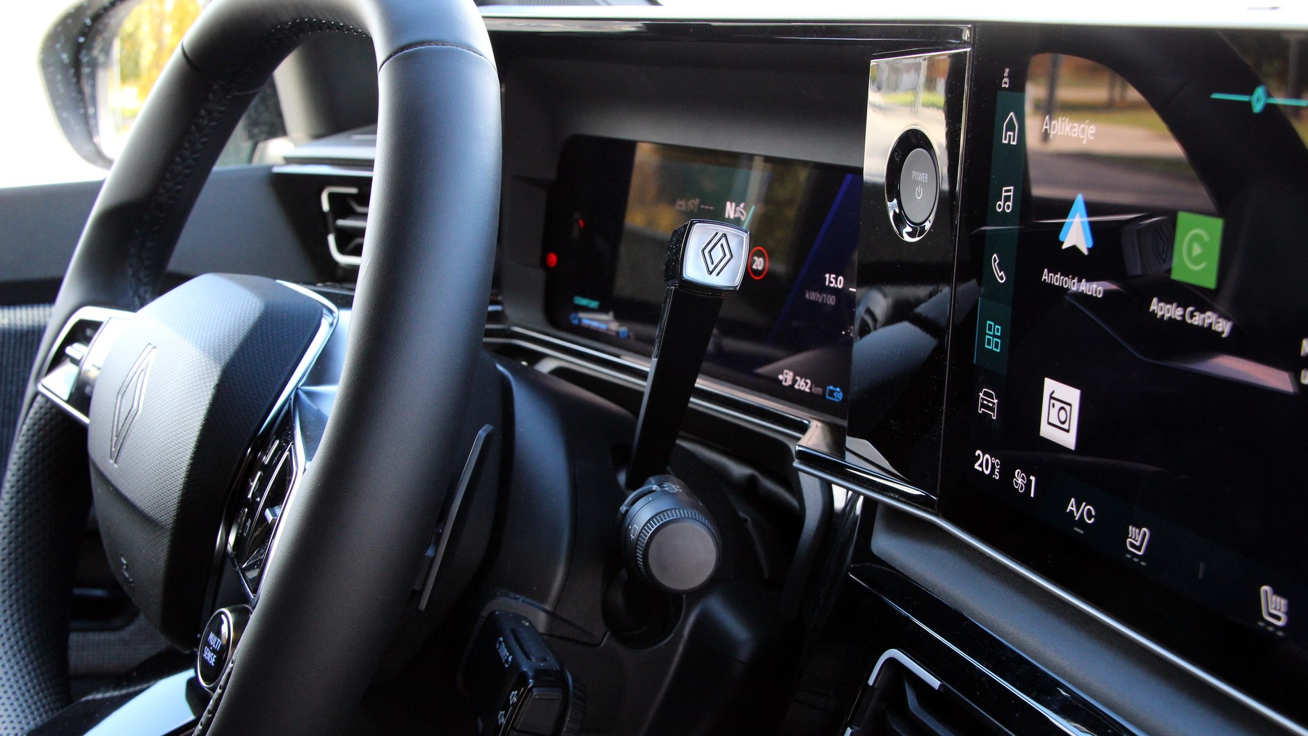 Renault 4 E-Tech Iconic