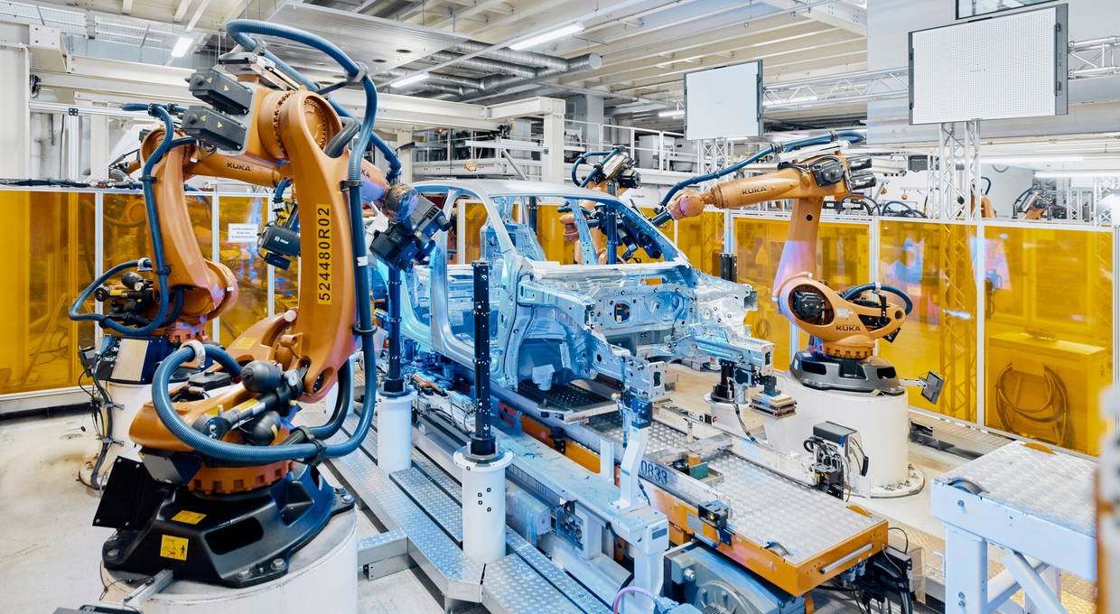 Staną dwie linie produkcyjne w Wolfsburgu. Volkswagen ujawnił powód decyzji