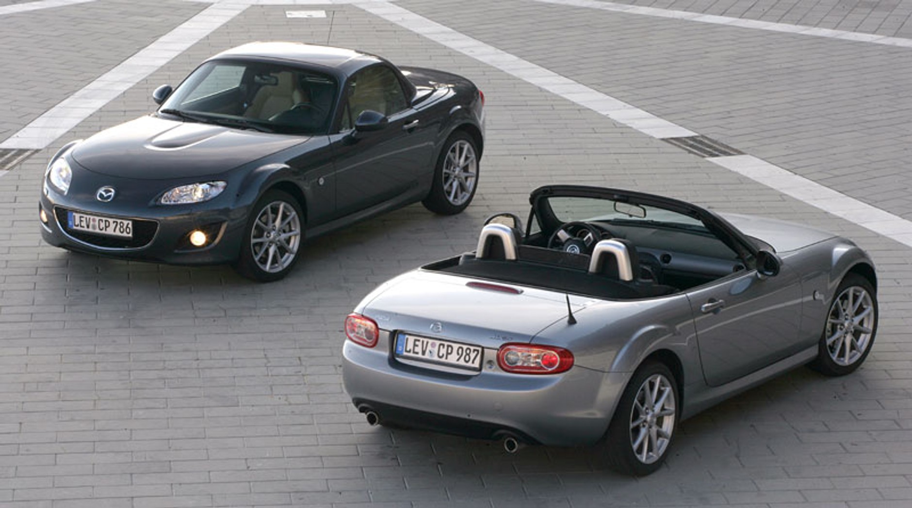 Mazda MX-5 Roadster Coupé: przyjemność przez 365 dni w roku