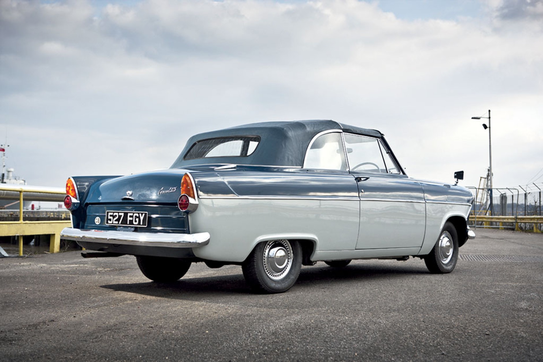 Ford
Consul Mk. II