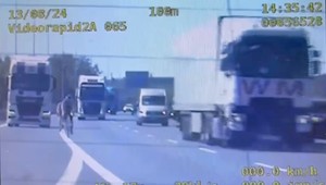 Policja zatrzymała na autostradzie A4 dwójkę kandydatów do nagrody Darwina. Niewiarygodna bezmyślność