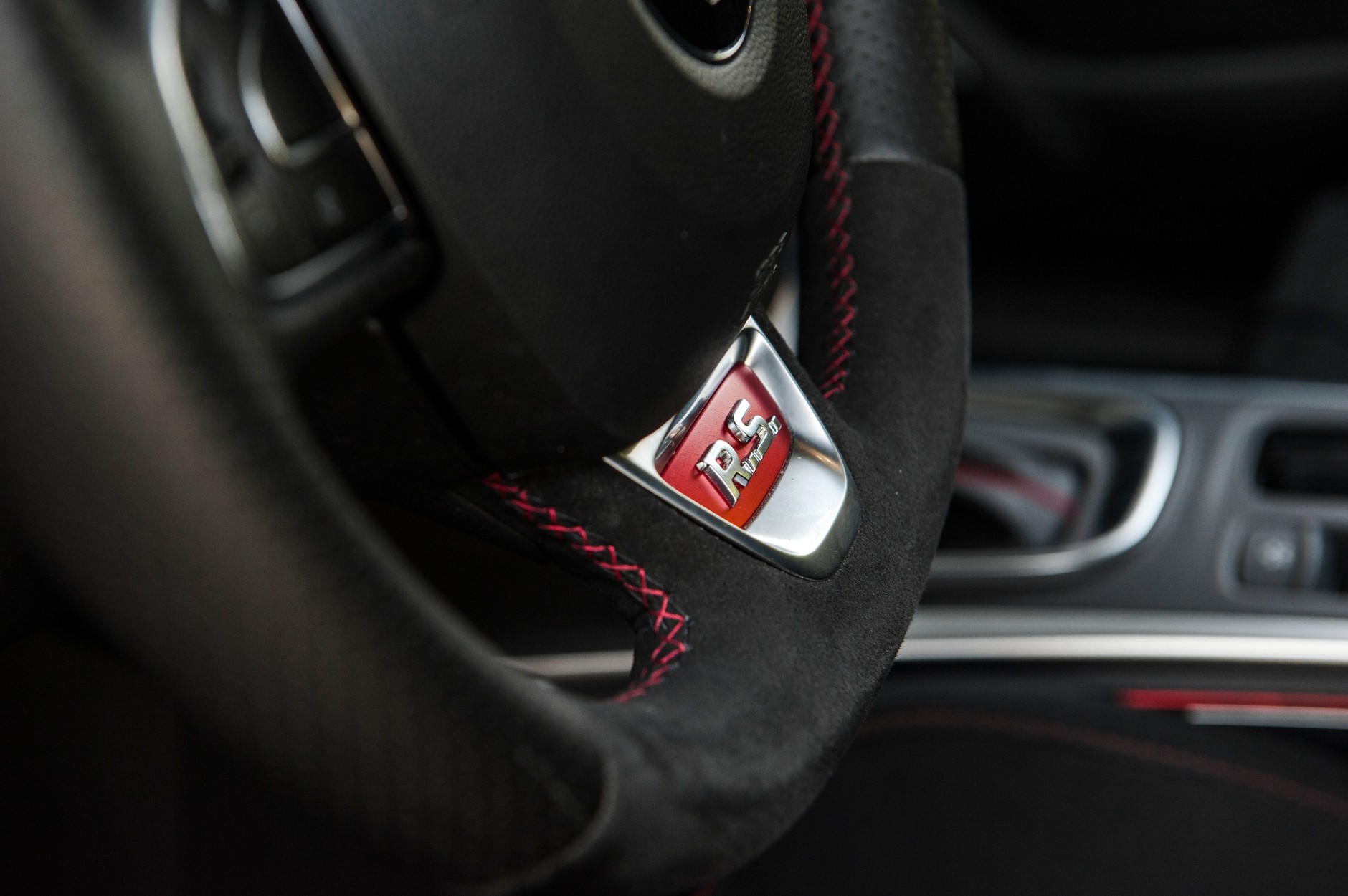 Toyota GT86 vs Renault Megane RS