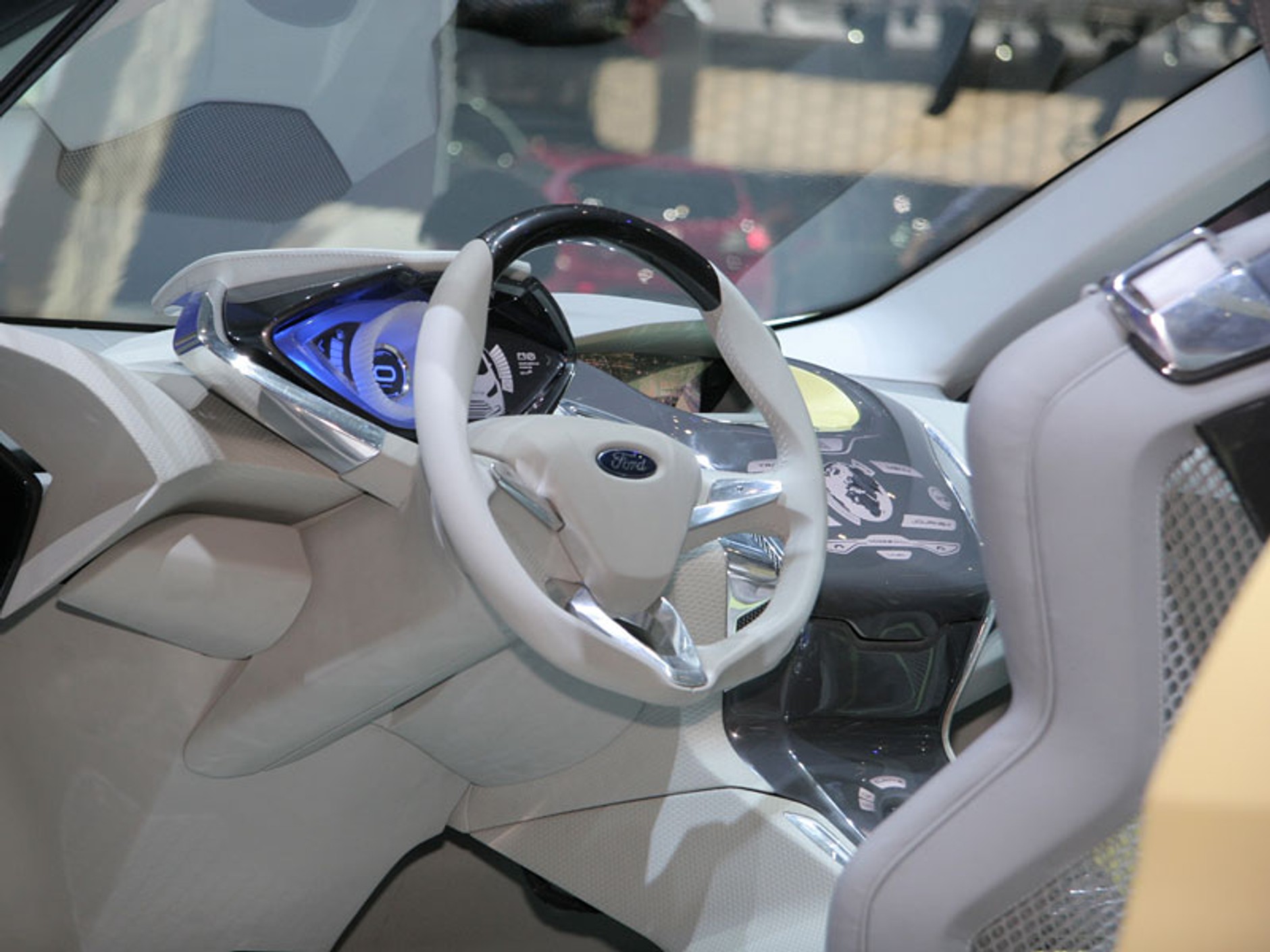 Ford w 2010: nowy Focus będzie produkowany w Saarlouis, C-Max w Walencji