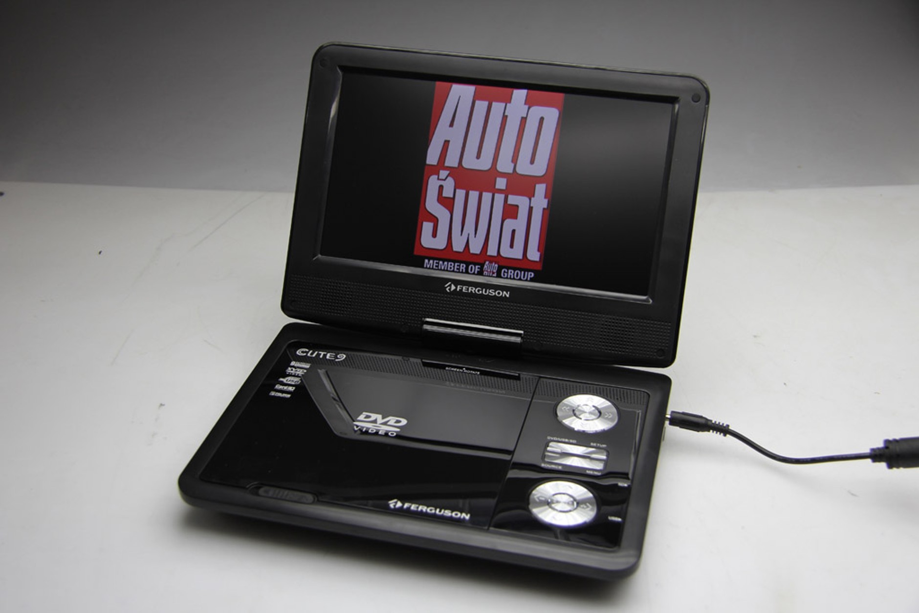 Mobilne kino nie tylko na wakacje - test 11 odtwarzaczy DVD