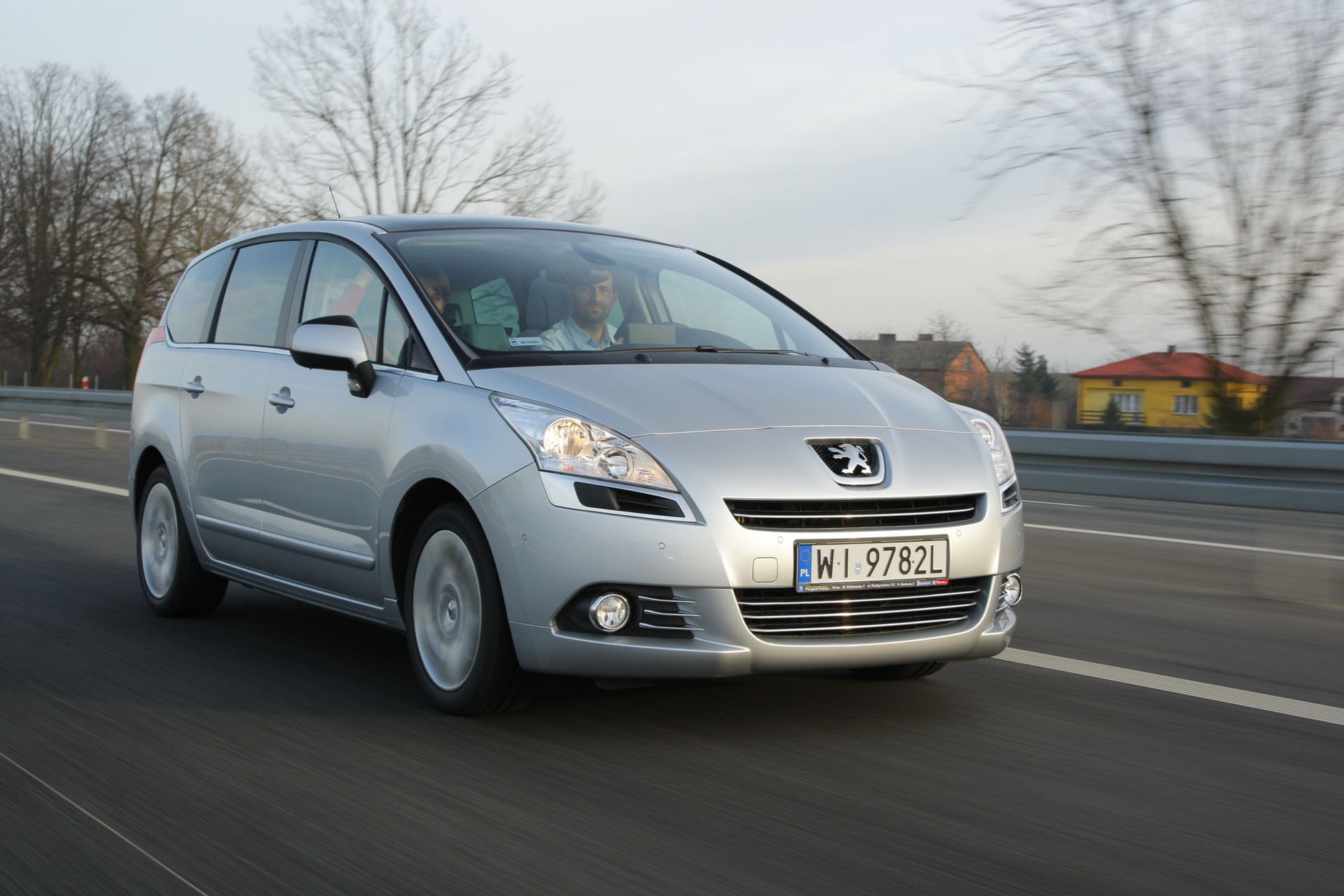 Peugeot 5008 - lata produkcji 2009-17