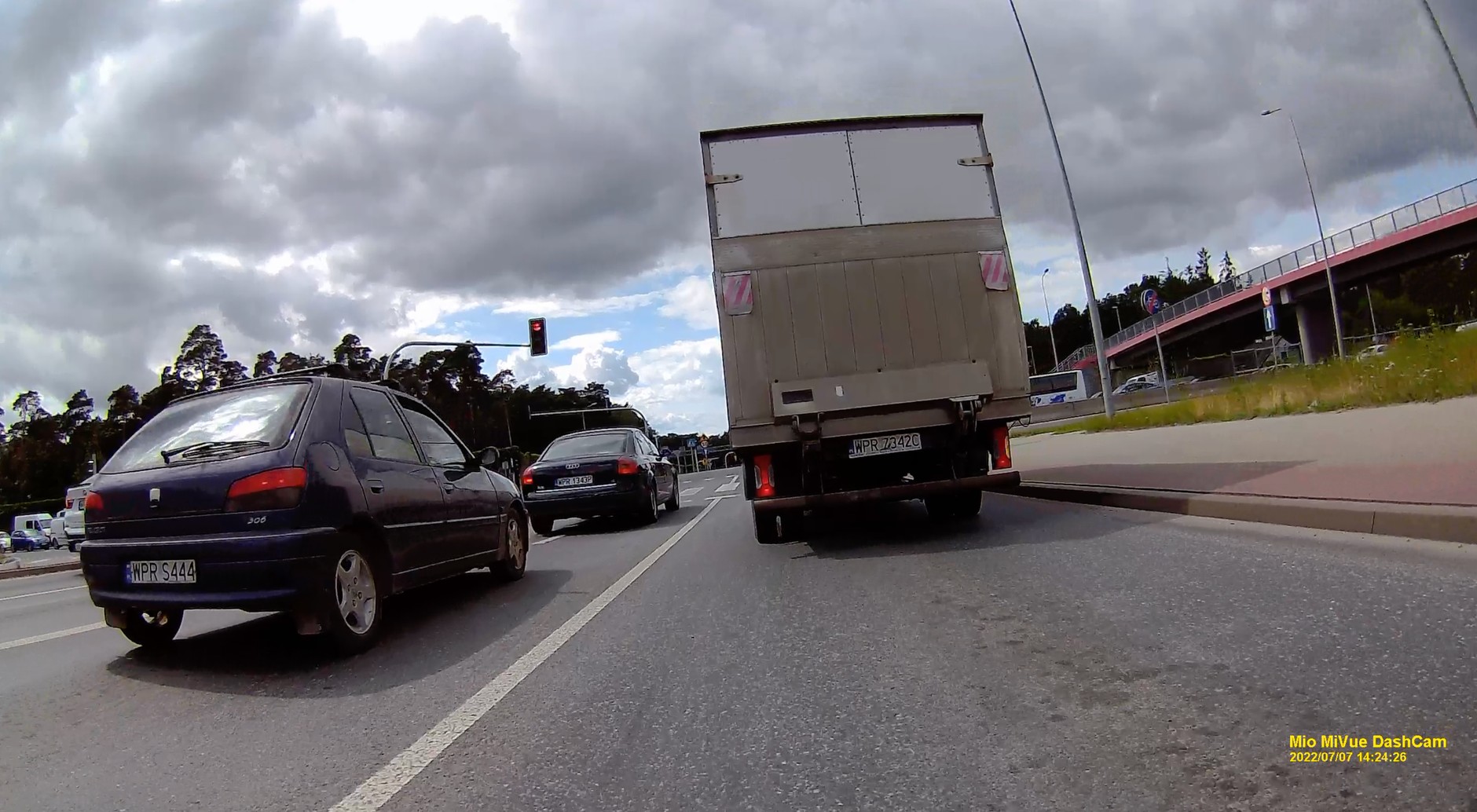 Test wideorejestratorów motocyklowych Mio MiVueM700 i MiVue M40