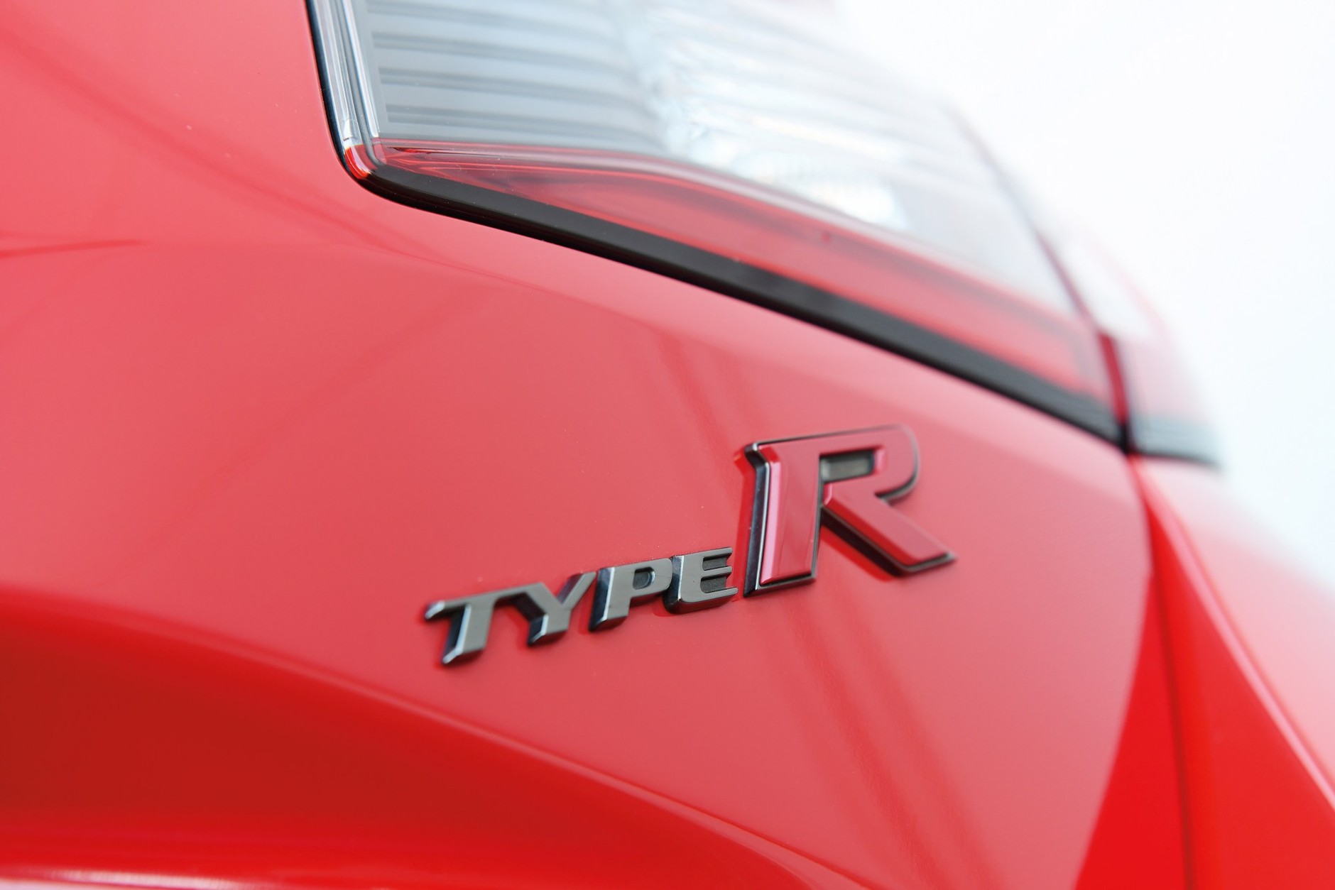 Honda Civic Type R kontra Volkswagen Golf R Performance