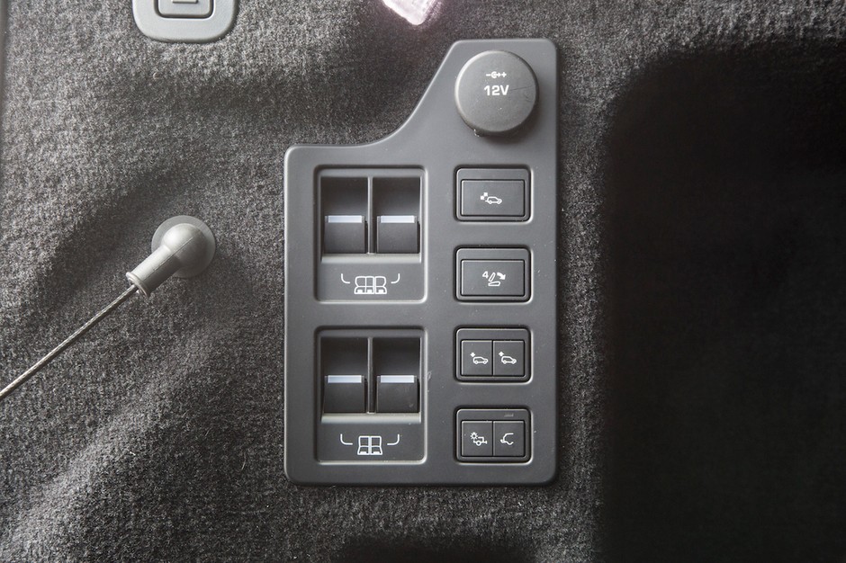 Land Rover Discovery 3.0 TD6 First Edition