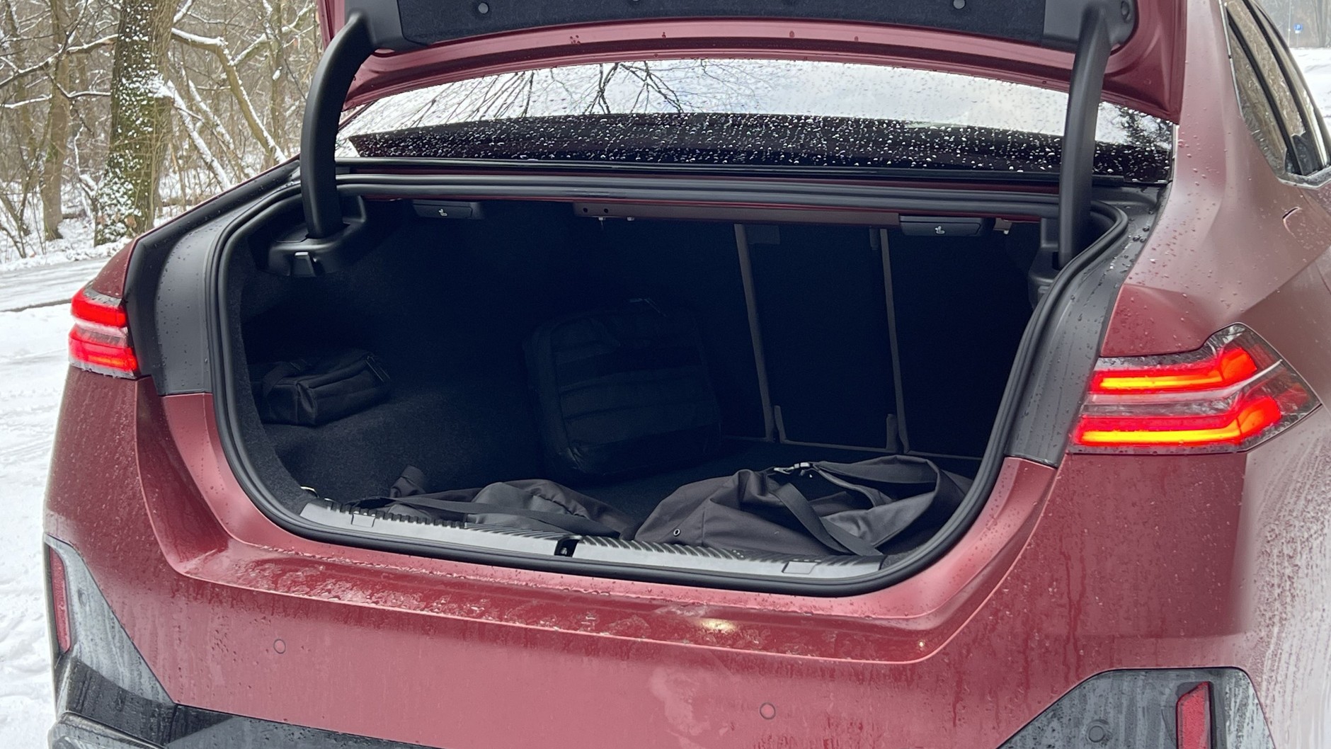 BMW serii 5 (ósma generacja; kod G60; wersja 550e xDrive)