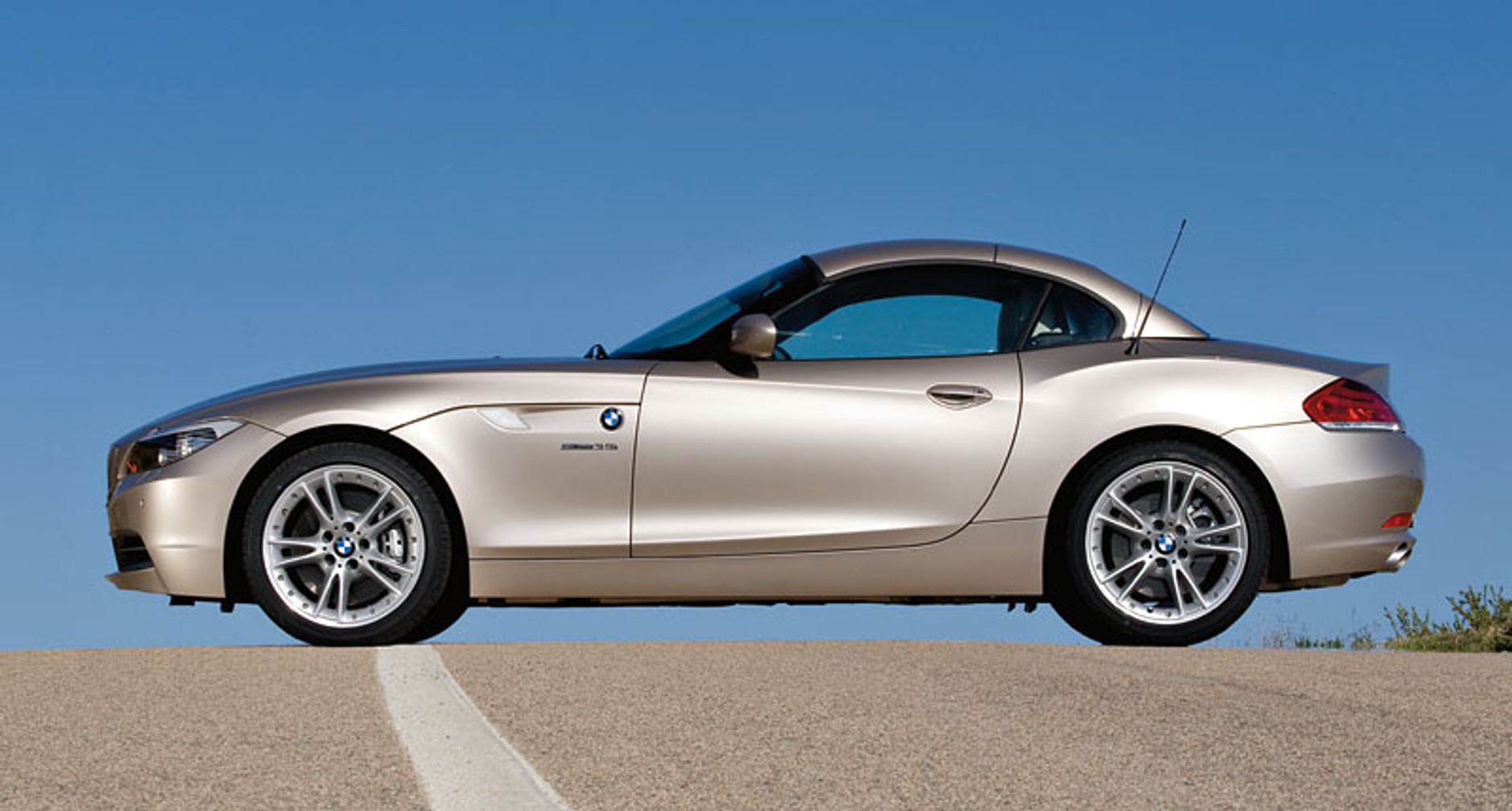 BMW: nowy Z4 Roadster wylądował w Warszawie (cena w Polsce)