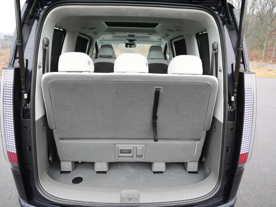 Hyundai Staria 1.6 T-GDi HEV (225 KM) Luxury