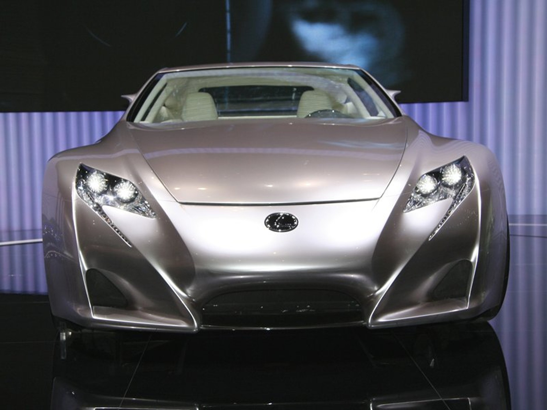 Genewa 2007: kolejne samochody w fotogalerii