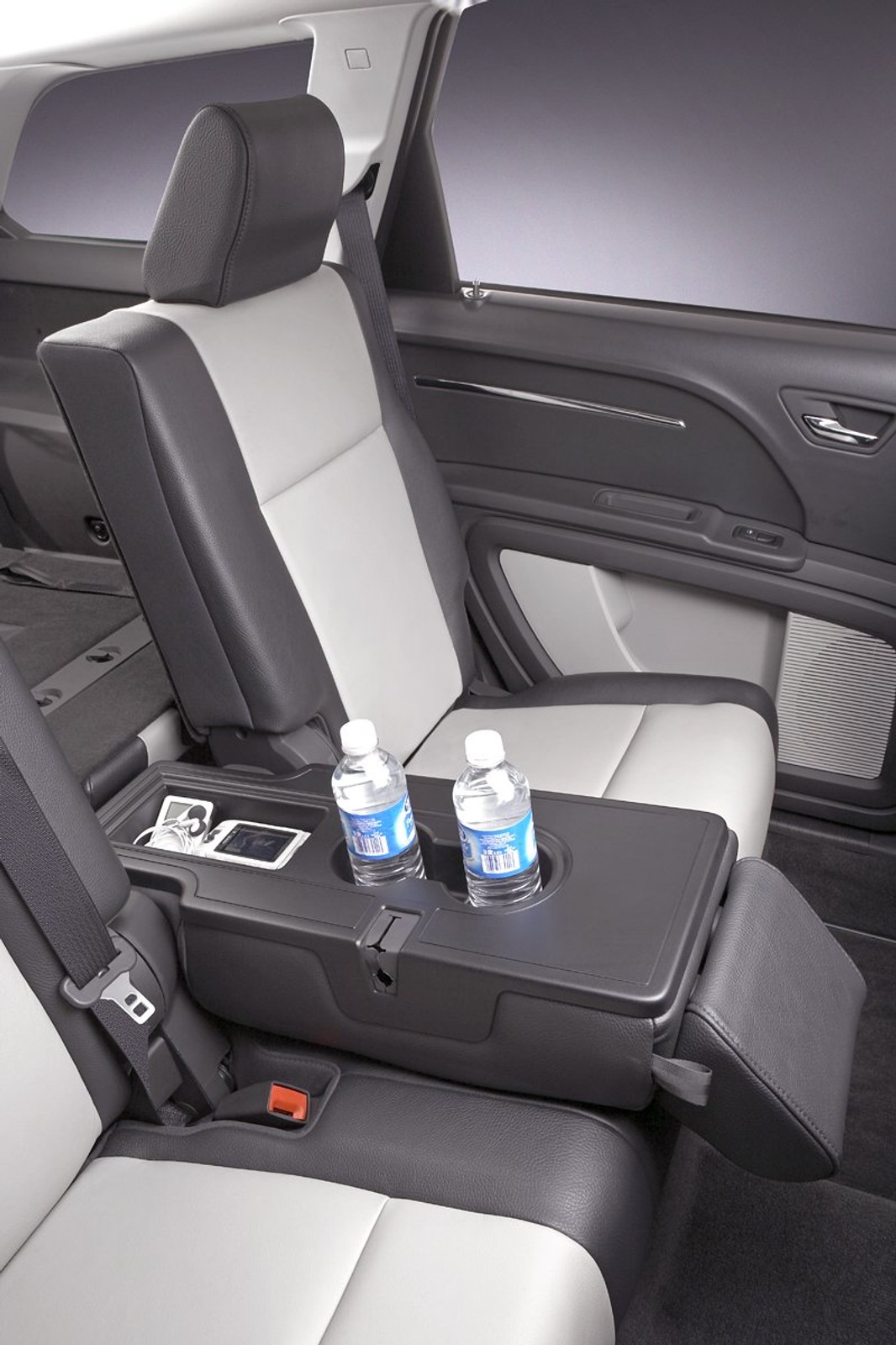 Genewa 2008: Dodge Journey - premiera europejskiej wersji produkcyjnej