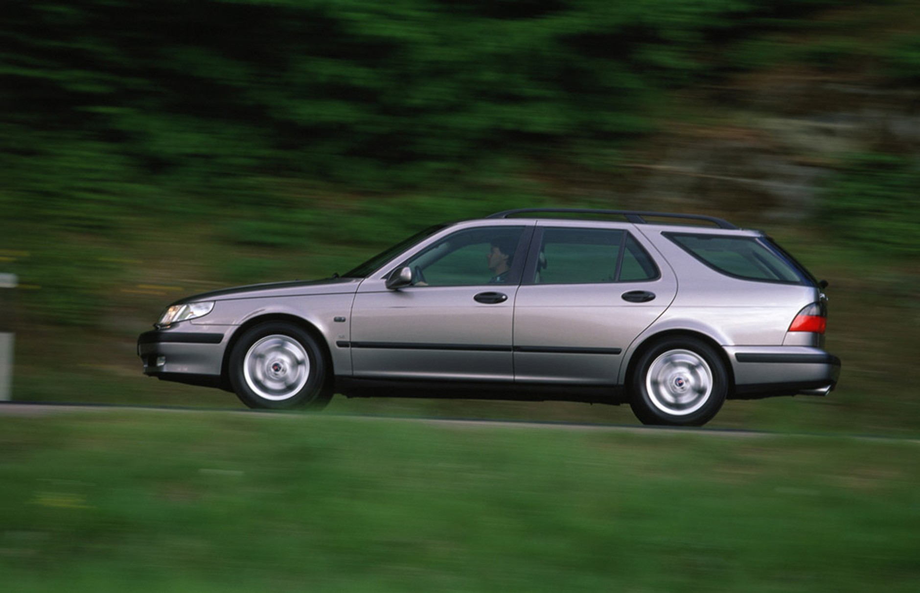 Saab 9-5: dużo stylu za małe pieniądze