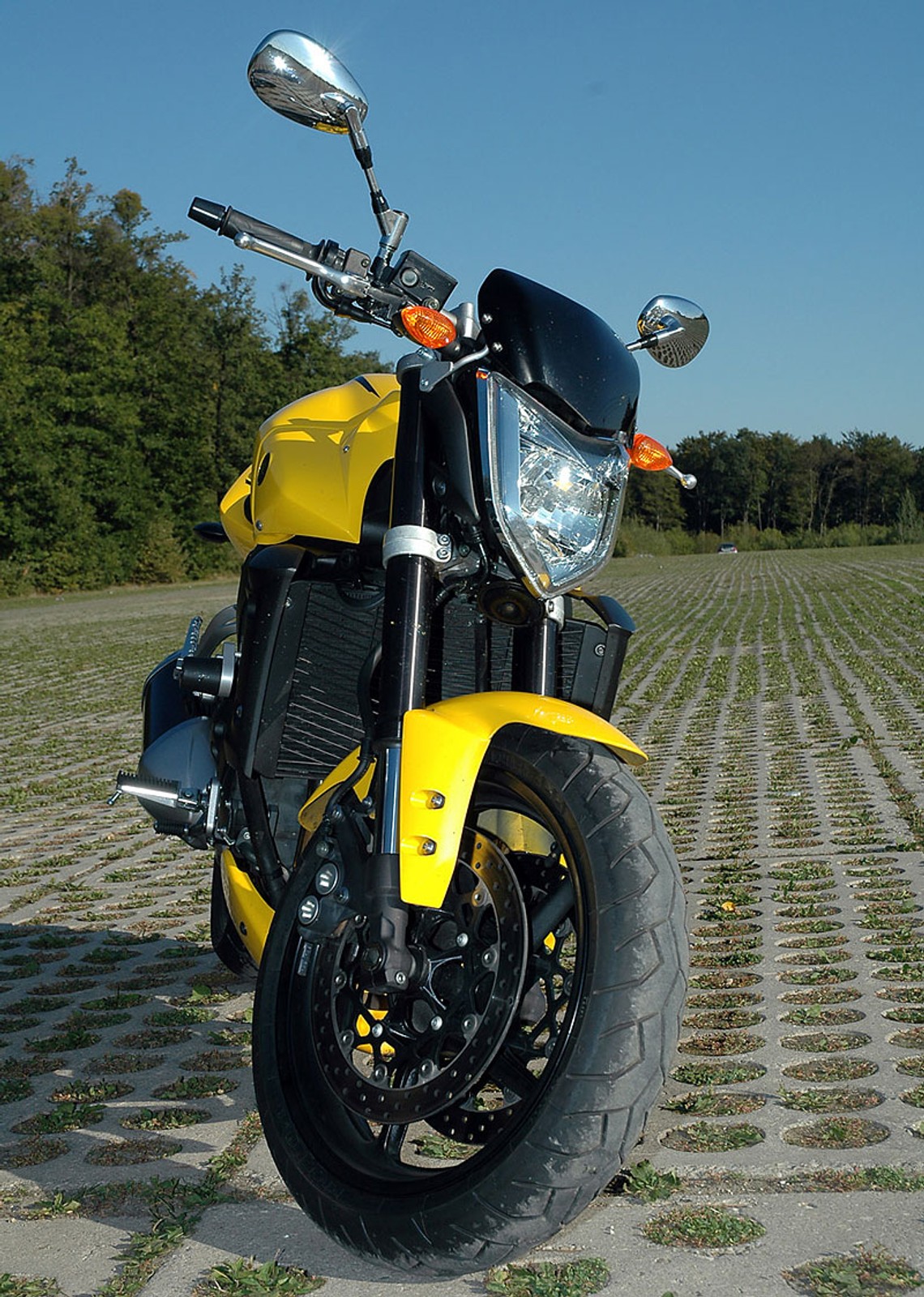 KTM 990 SuperDuke vs. Yamaha FZ1 (test porównawczy)