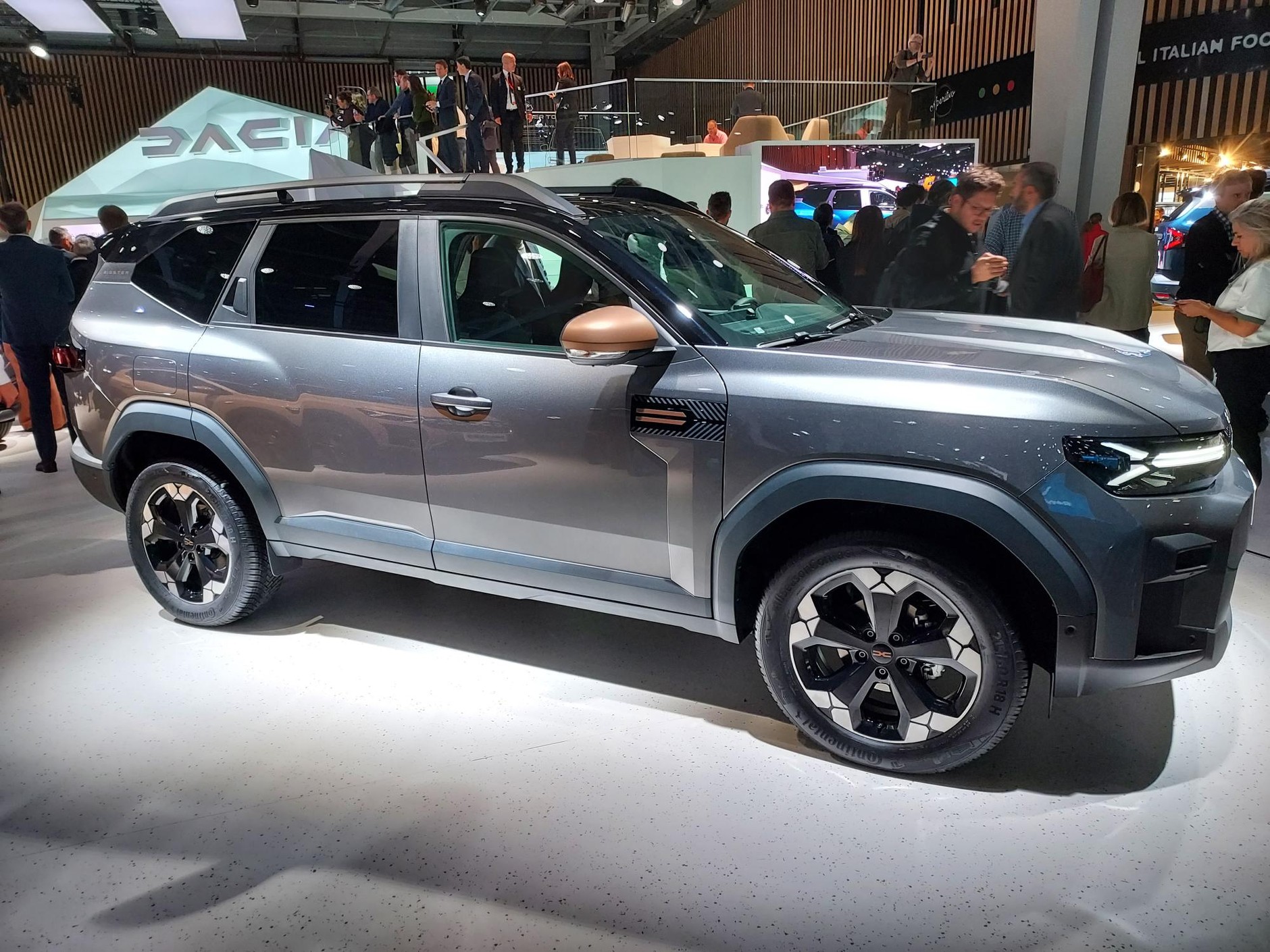 Salon samochodowy w Paryżu 2024