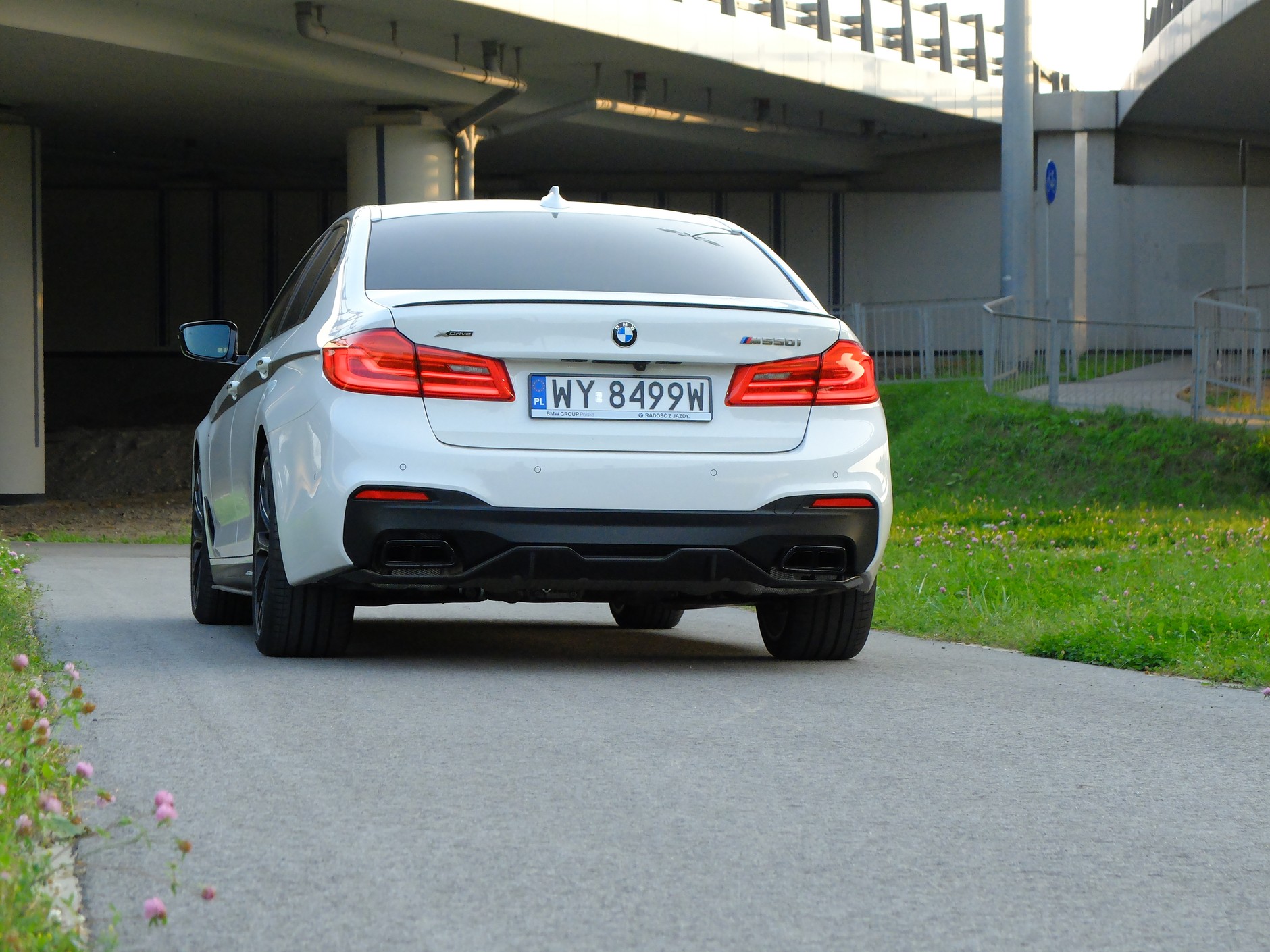 BMW M550i xDrive