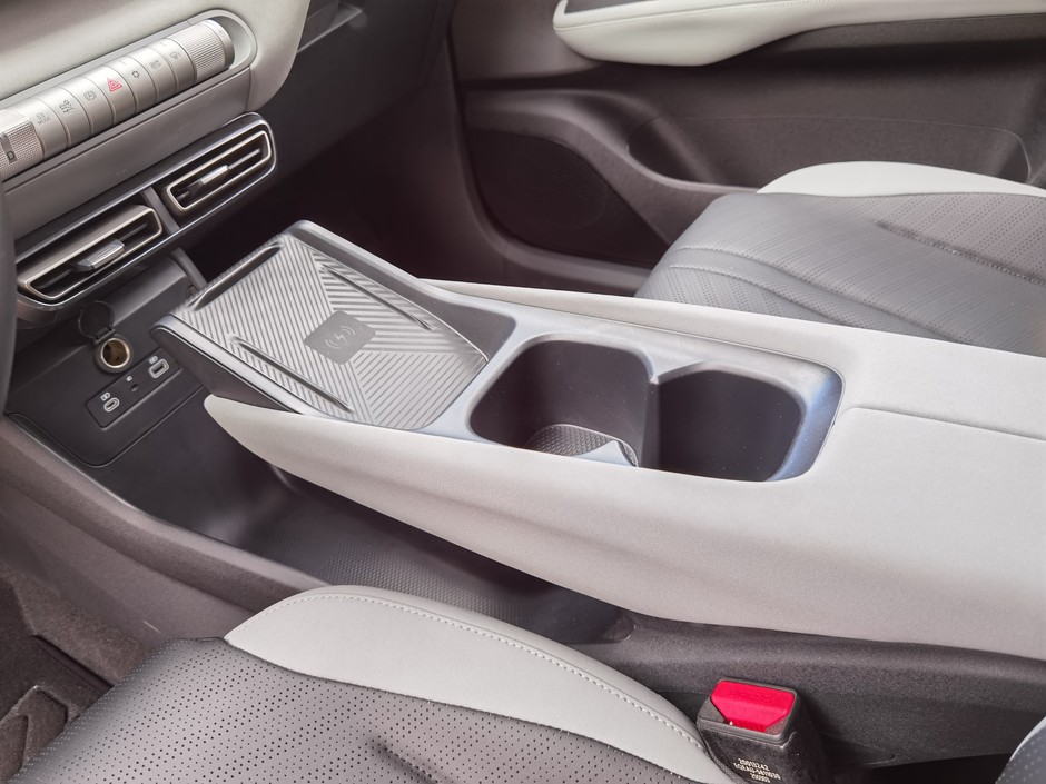 BYD Dolphin Surf
