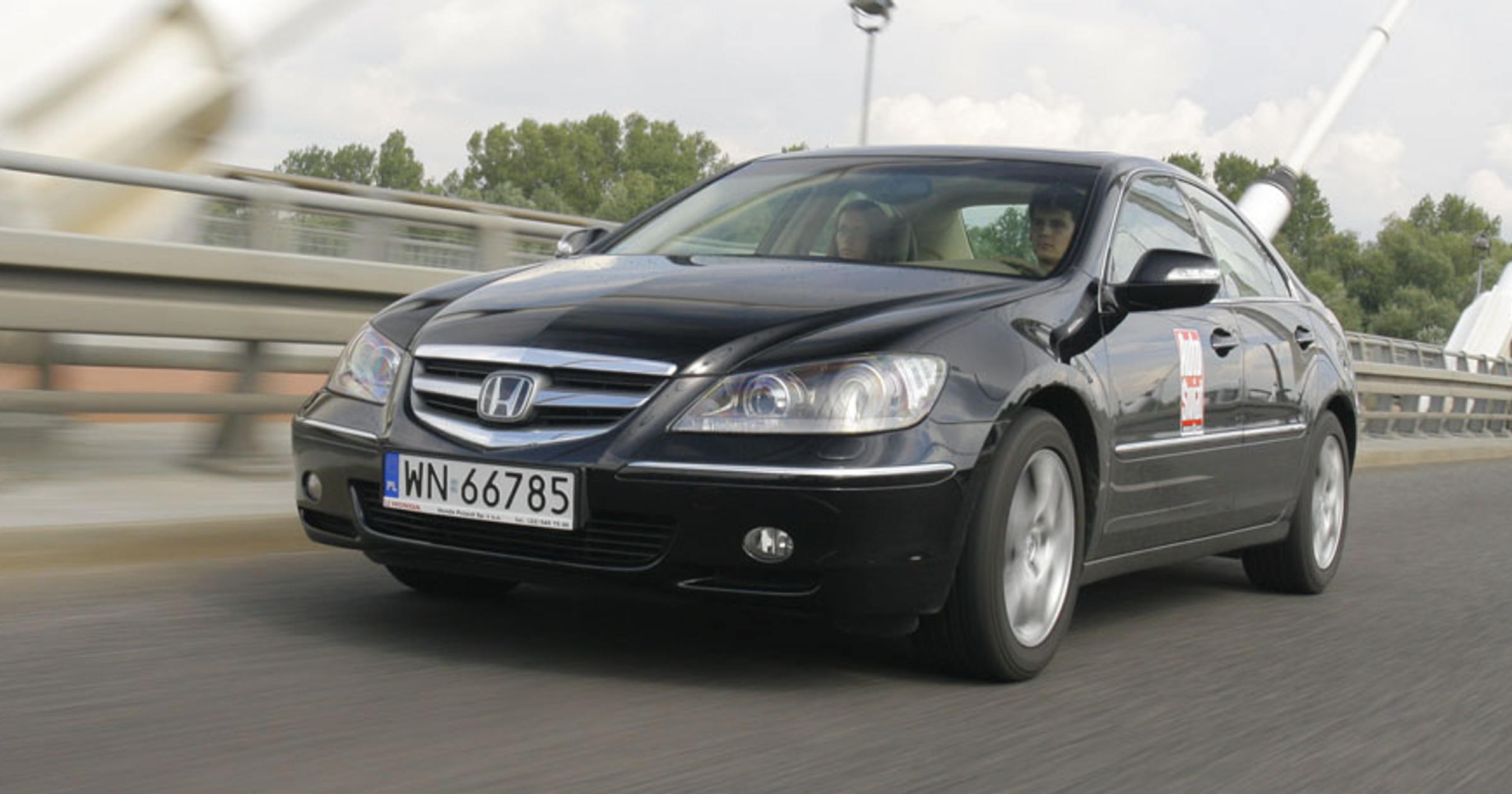 Używana Honda Legend - solidny wóz, choć sporo pali