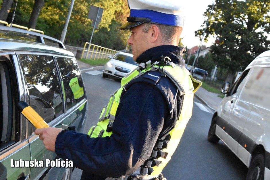 Policjanci sprawdzili kilkuset kierowców