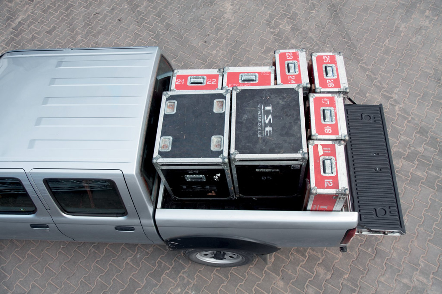 Chętni do ciężkiej pracy? Porównujemy najtańsze pikapy na naszym rynku