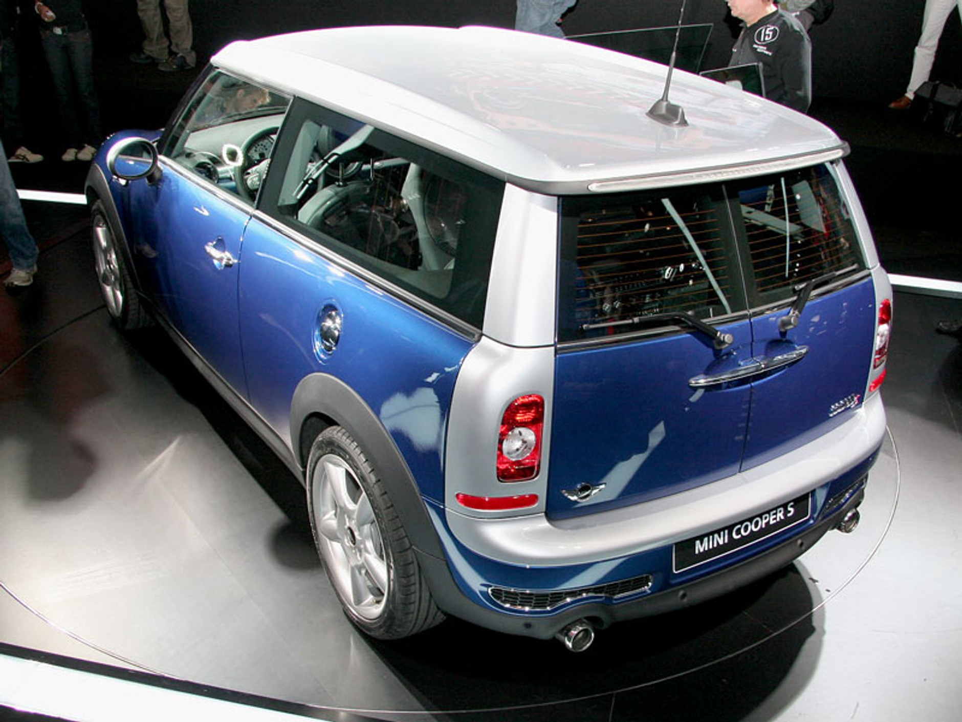 IAA Frankfurt 2009: jak dojechać, gdzie kupić bilet - informacje praktyczne dla zwiedzających