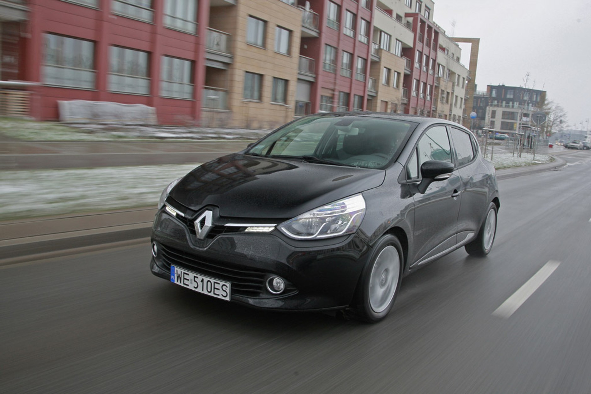 Auto Świat Test Team: czytelnicy testują Peugeota 208 i Renault Clio