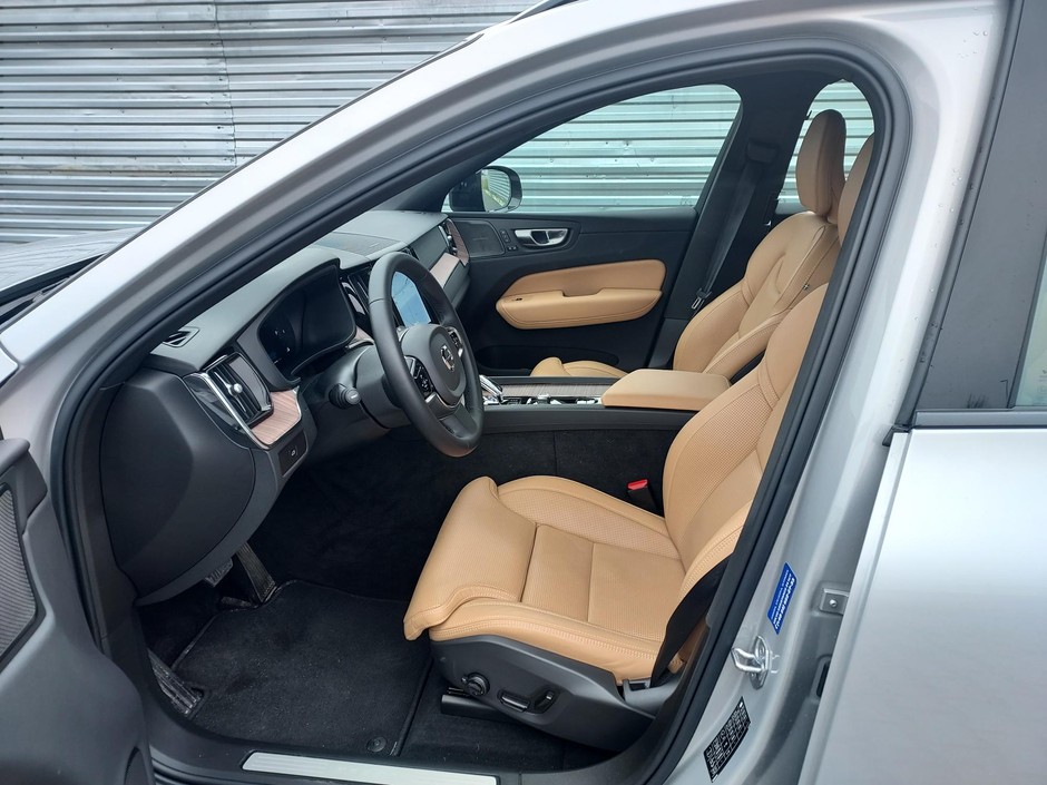 Volvo XC60 B4
