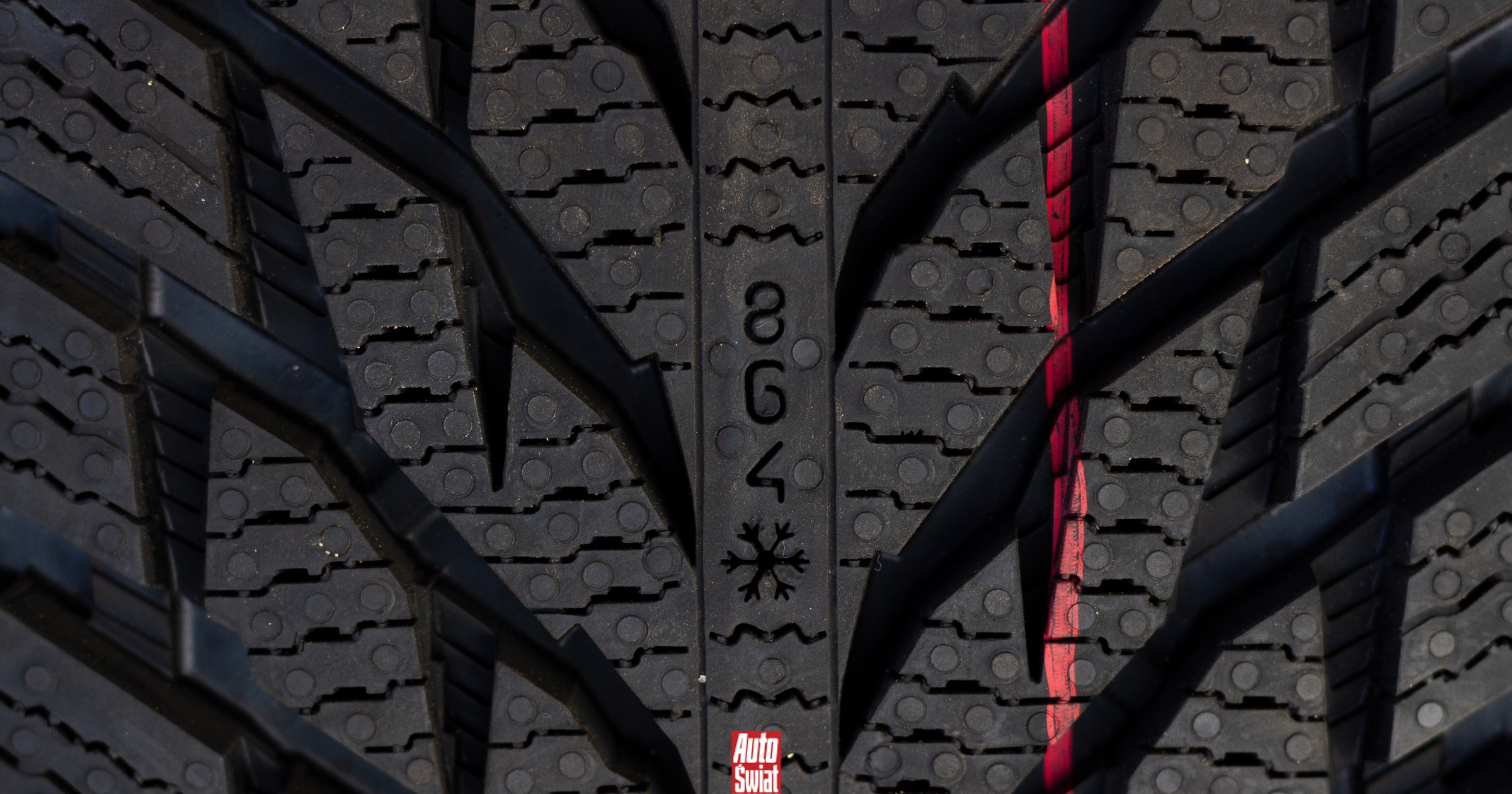 Mandat za opony M+S? Możliwy, bo musi być coś jeszcze. Takie muszą być opony zimowe