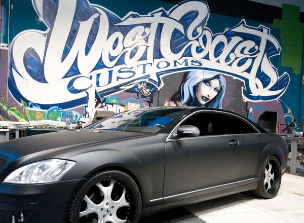 Jak pracuje West Coast Customs?