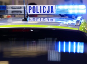 Twierdzi, że policjantka straciła pracę przez swoje wpisy. Znamy prawdę