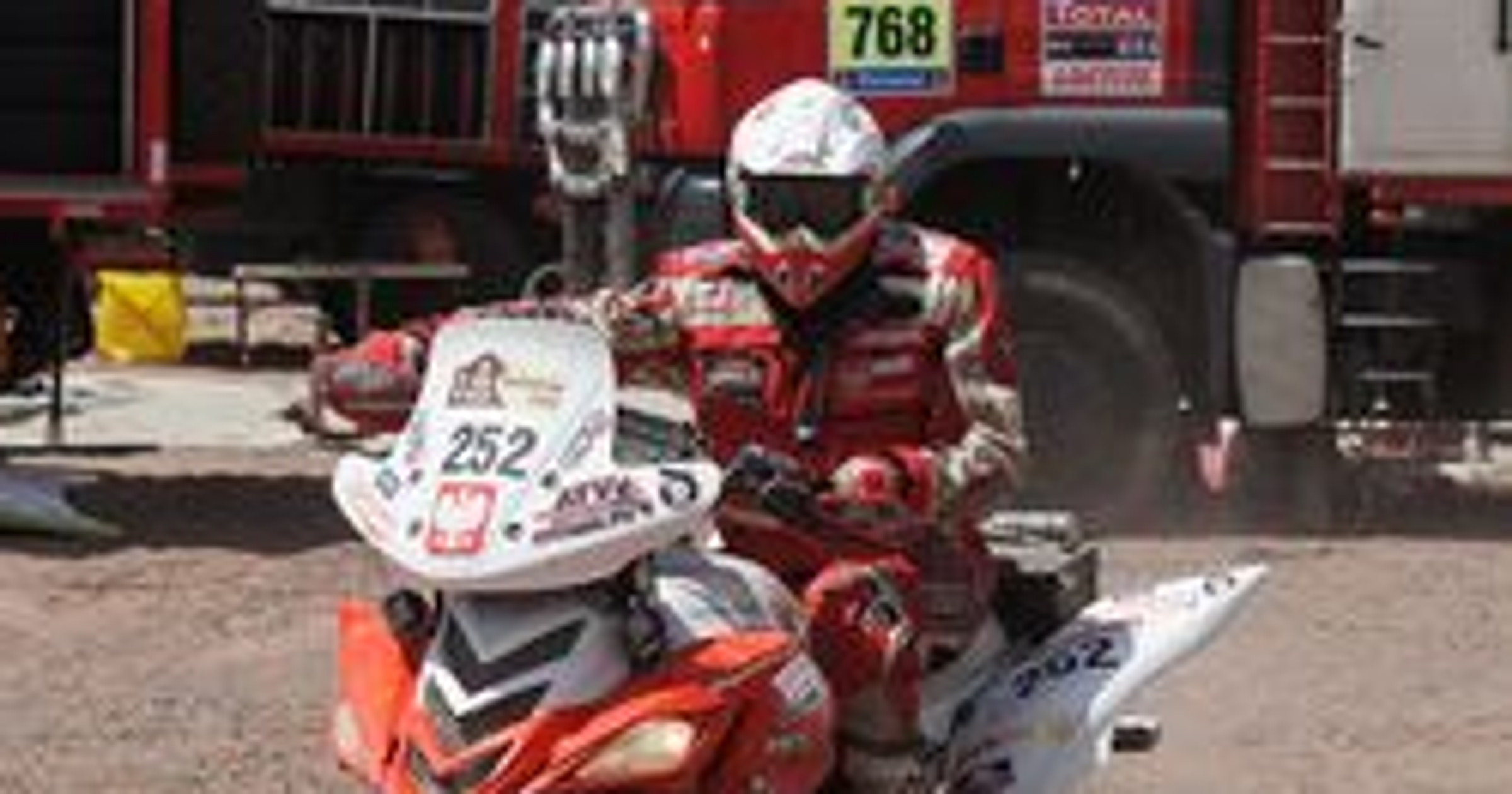 Rajd Dakar 2010: Sonik awansuje, załamany Machacek