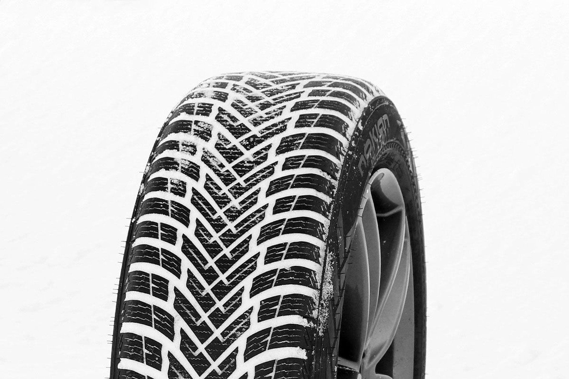 Test opon w rozmiarze 235/55 R19