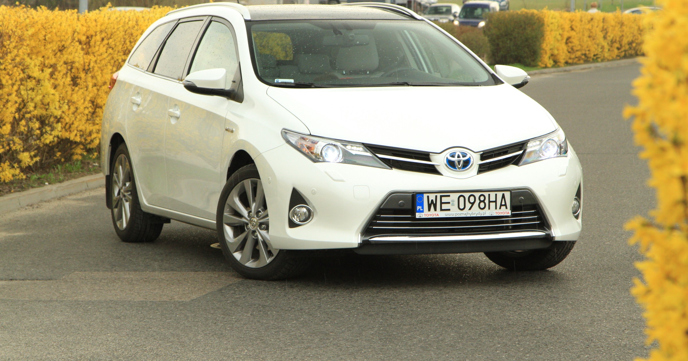 Toyota Auris Hybrid