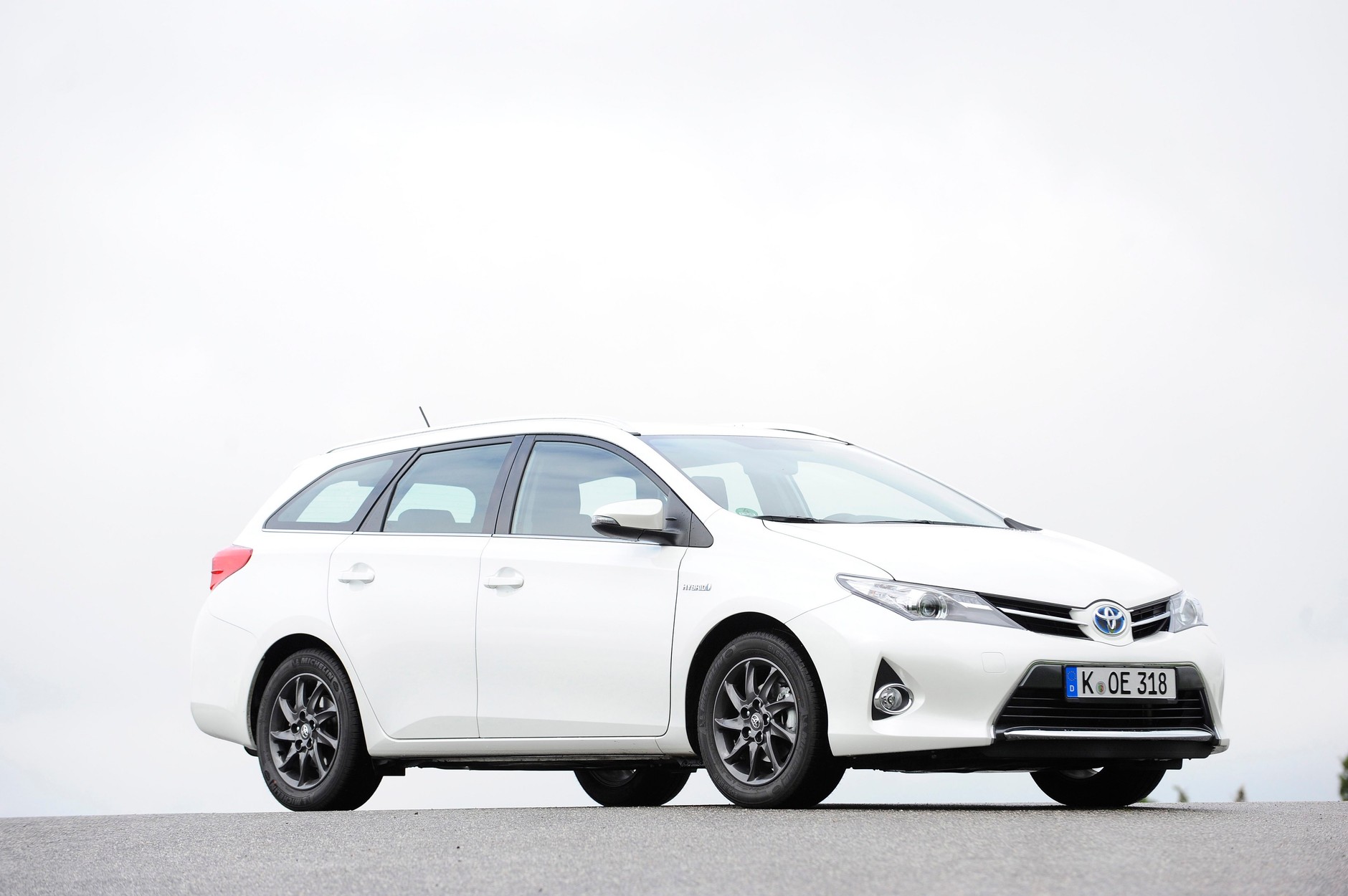 Samochody z napędem hybrydowym w ruchu miejskim są oszczędne, po montażu LPG – jeszcze bardziej