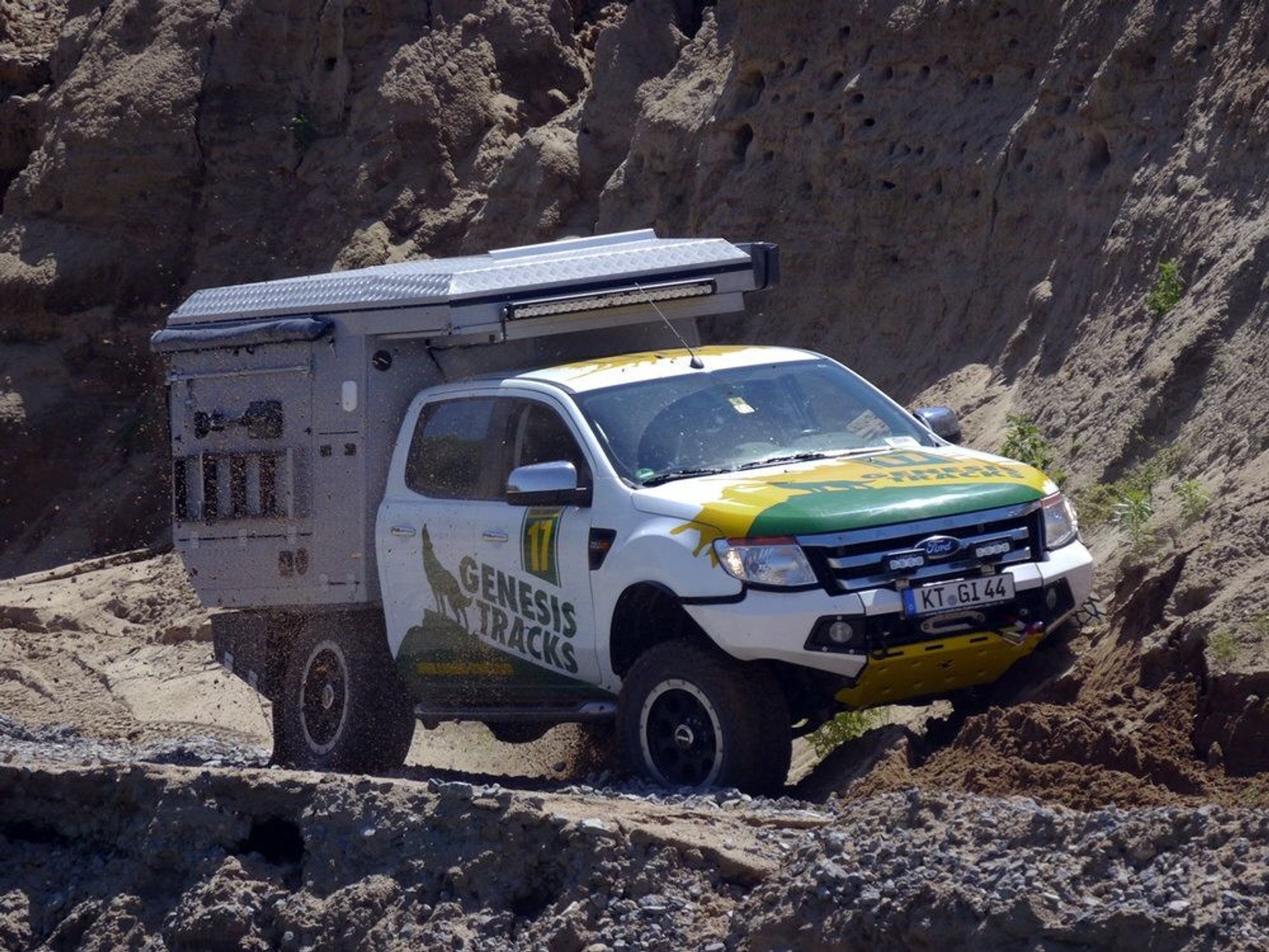 Pikapy z zabudową kampera